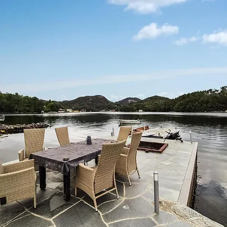 Gorgeous In Forde I Hordaland With Wifi Casa de Férias *