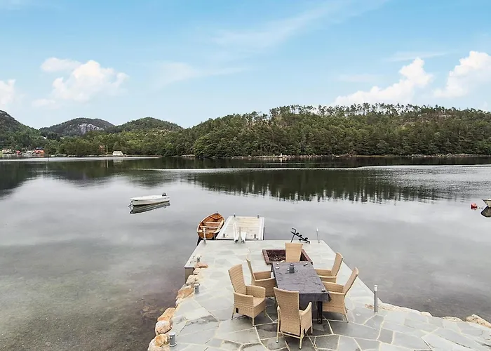 Stunning In Forde I Hordaland بيت للعطل *