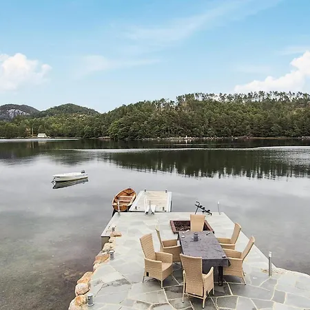 Cozy In Forde I Hordaland With Kitchen Holiday home *